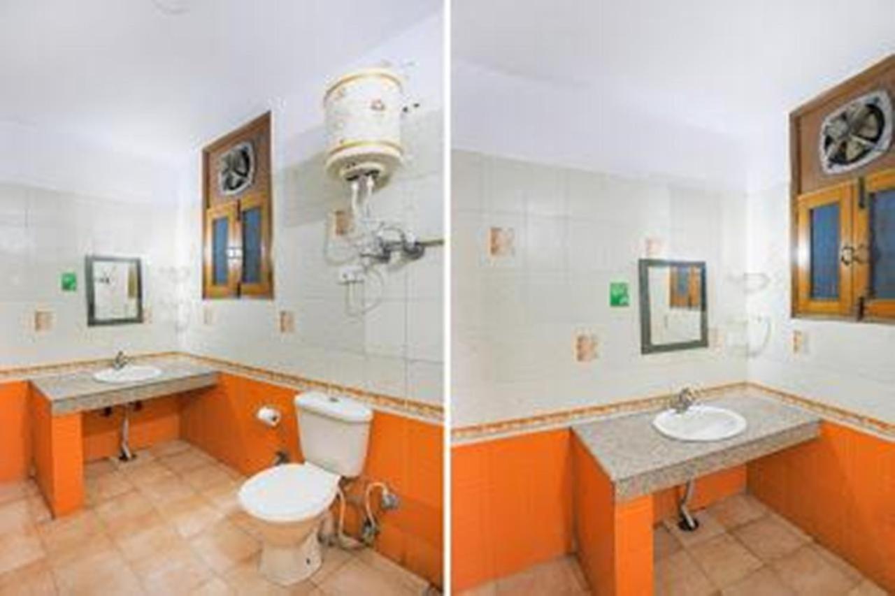 Hotel Inn Noida Bagian luar foto