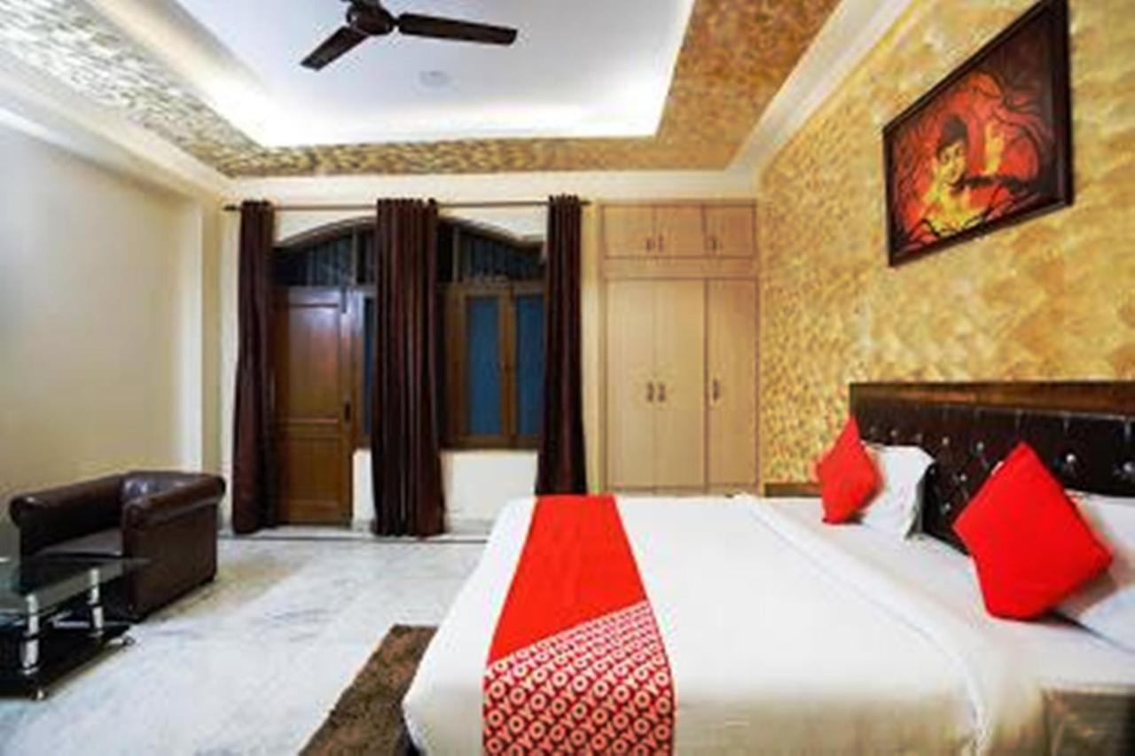 Hotel Inn Noida Bagian luar foto